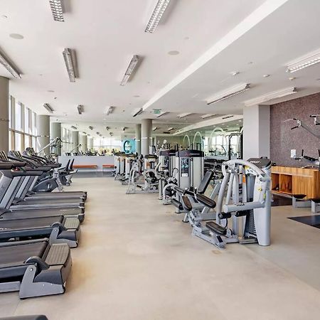 شقة Lovely Upscale High Rise Private Parking & Pool لوس أنجلوس المظهر الخارجي الصورة