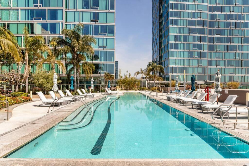 شقة Lovely Upscale High Rise Private Parking & Pool لوس أنجلوس المظهر الخارجي الصورة