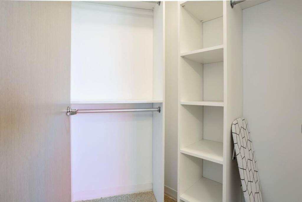 شقة Lovely Upscale High Rise Private Parking & Pool لوس أنجلوس المظهر الخارجي الصورة