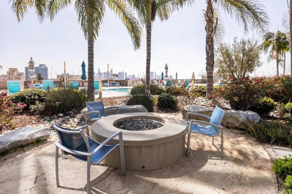 شقة Lovely Upscale High Rise Private Parking & Pool لوس أنجلوس المظهر الخارجي الصورة