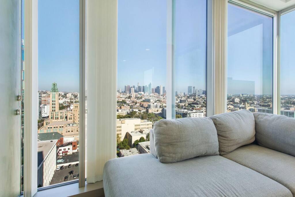 شقة Lovely Upscale High Rise Private Parking & Pool لوس أنجلوس المظهر الخارجي الصورة
